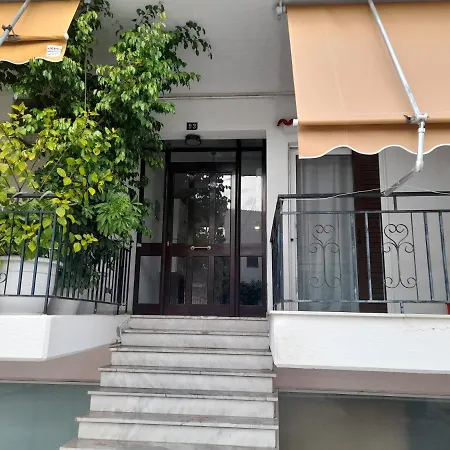 Luchia Apartment Patras